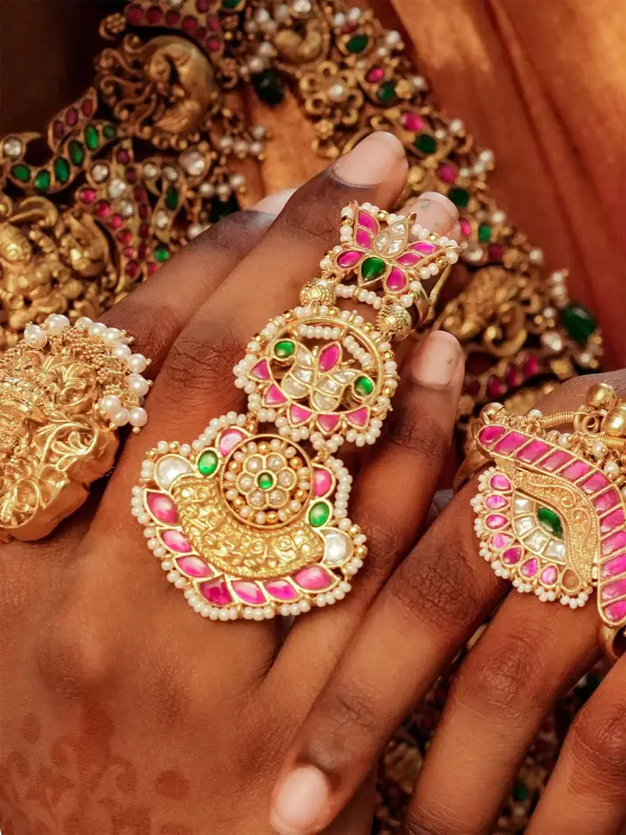 Multicolor Gold Plated Jadau Kundan Ringâ : MRNG184M