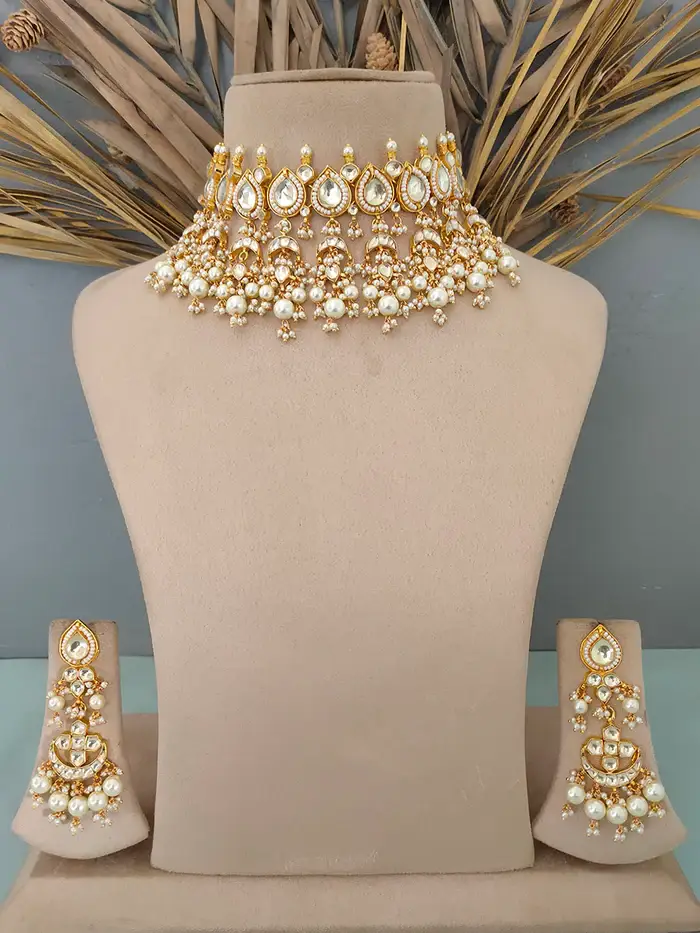 White Color Gold Plated Jadau Kundan Necklace Set : MS1486Y