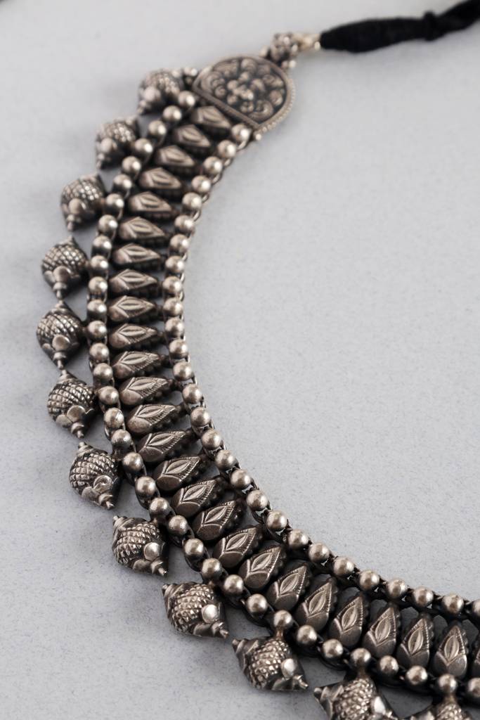 Temple Tribal Silver Short Necklace : MSEPKPR16