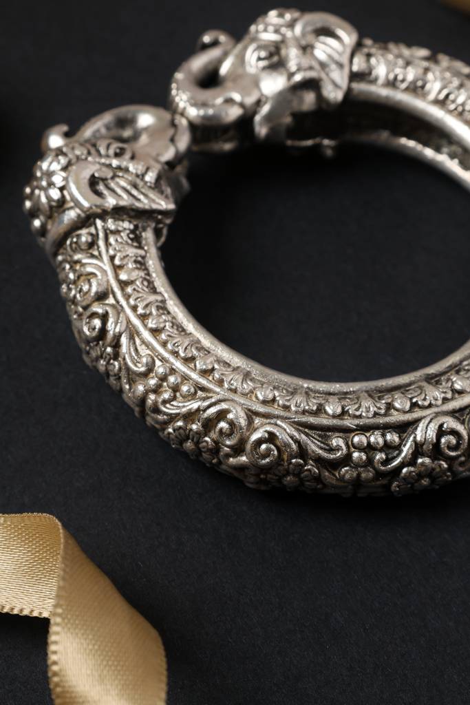 Elephant Vintage Temple Silver Kada : MSEPKPR75