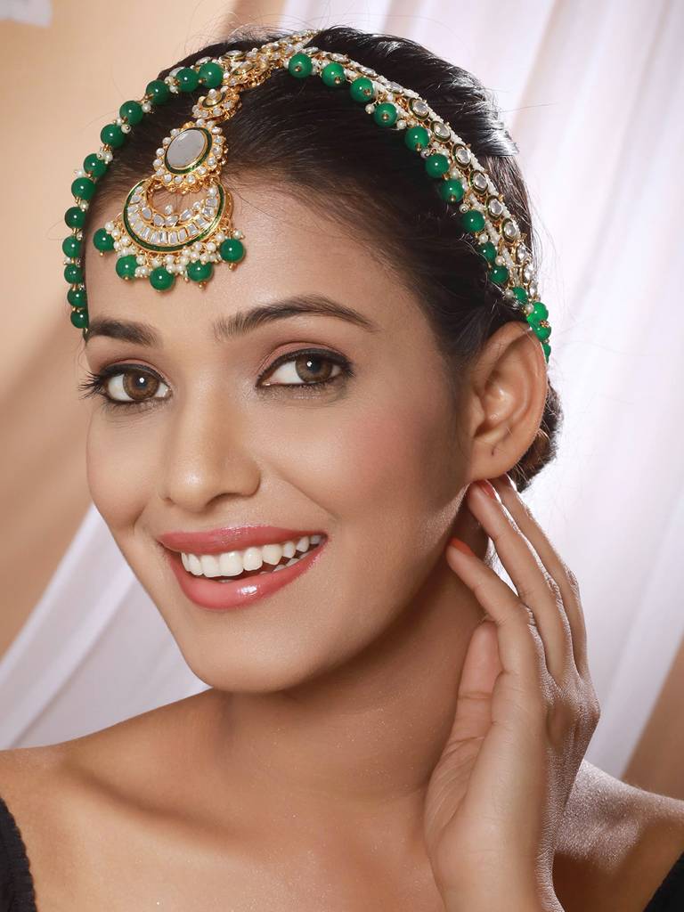 Women Gold-Plated Kundan Studded Maang Tikka Head Jewellery : MTK-JS23-11070