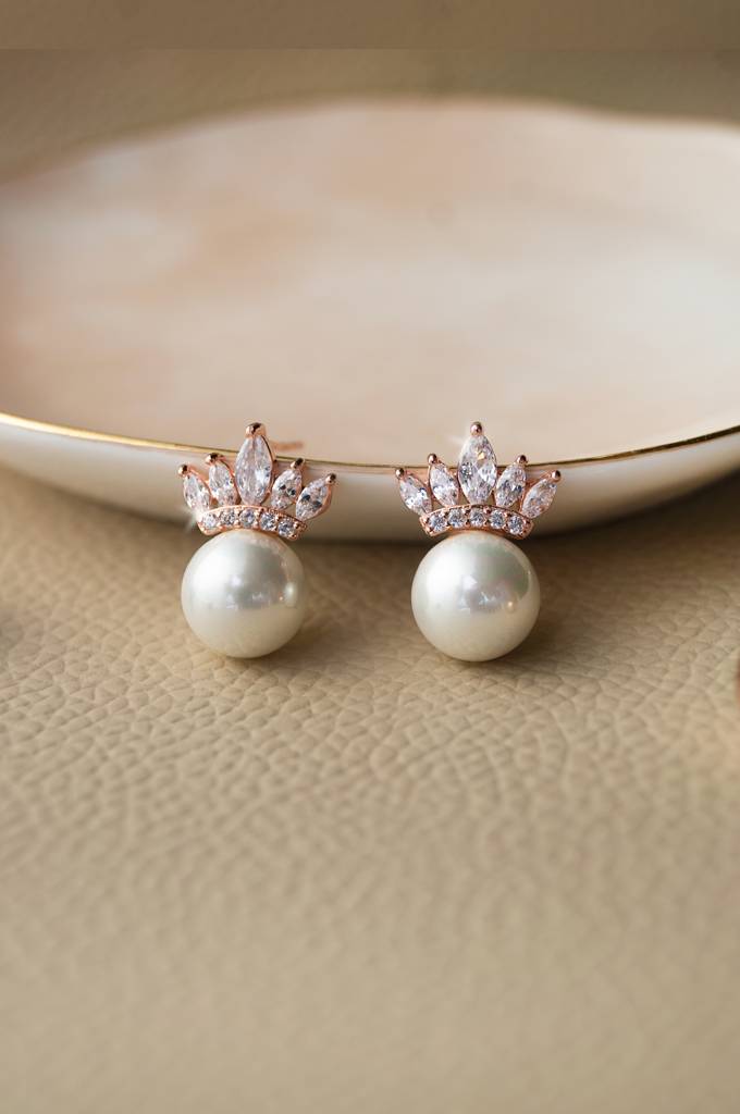 Mannash Pearl With A Crown Rose Gold Plated Sterling Silver Statement Stud Earrings : MZRES259D505