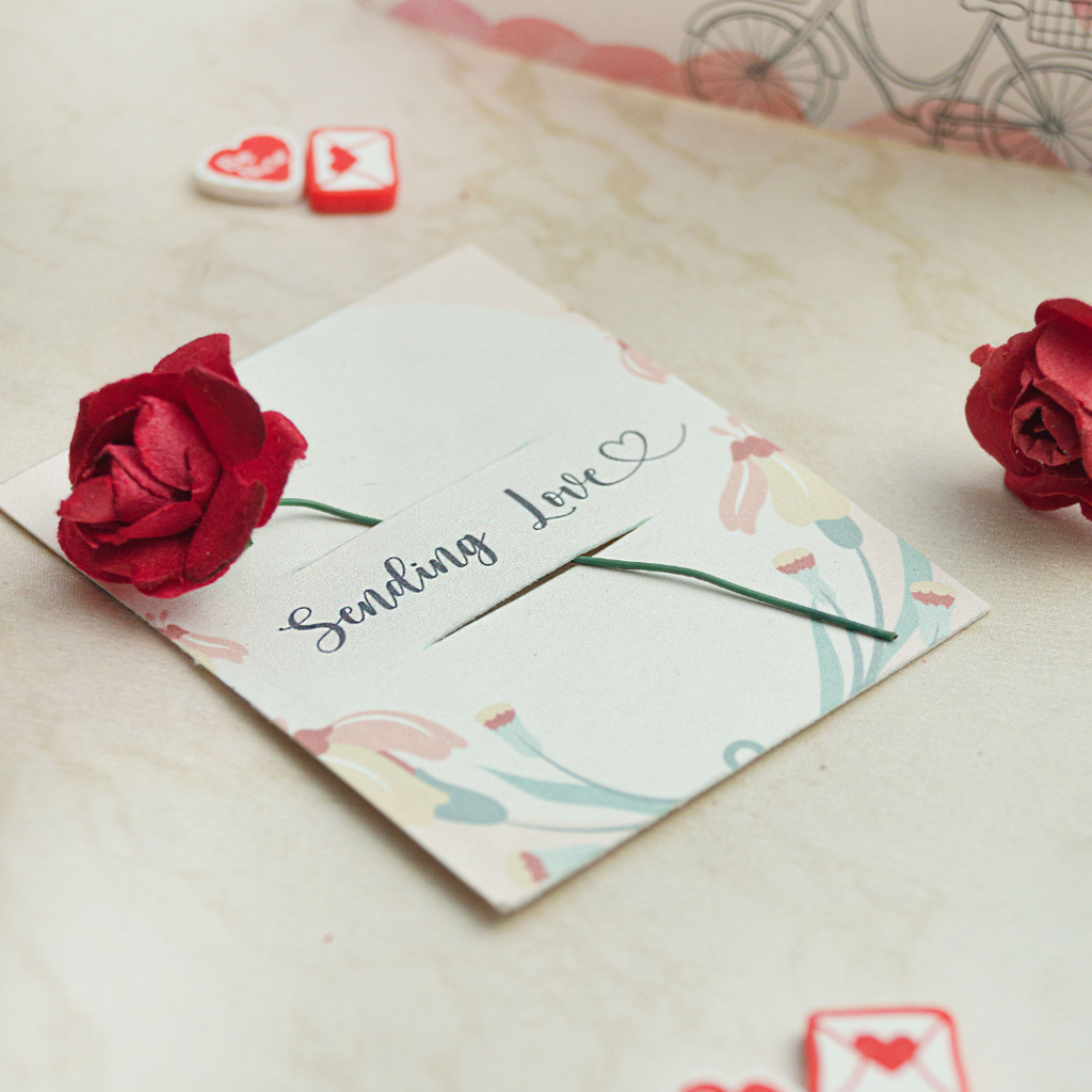 Infinite Love Bracelet Valentine Gift Hamper : MZRHB536D2004