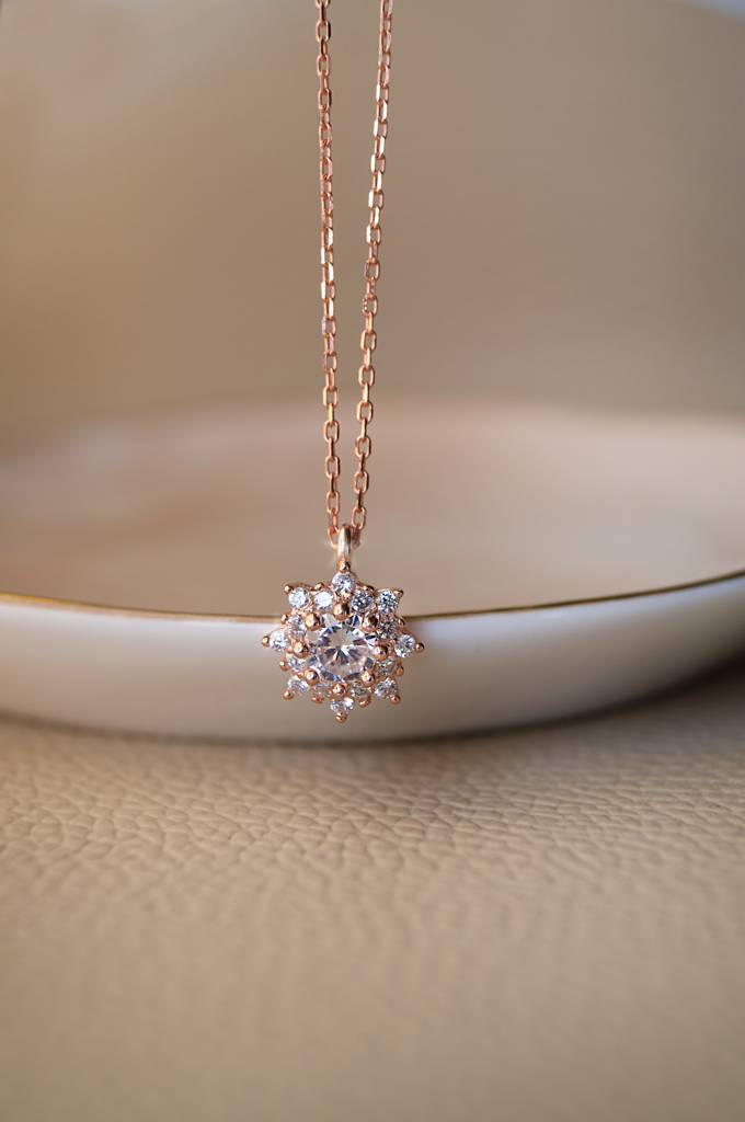 Floral Solitaire Rose Gold Plated Sterling Silver Pendant Set : MZRJPS308D615