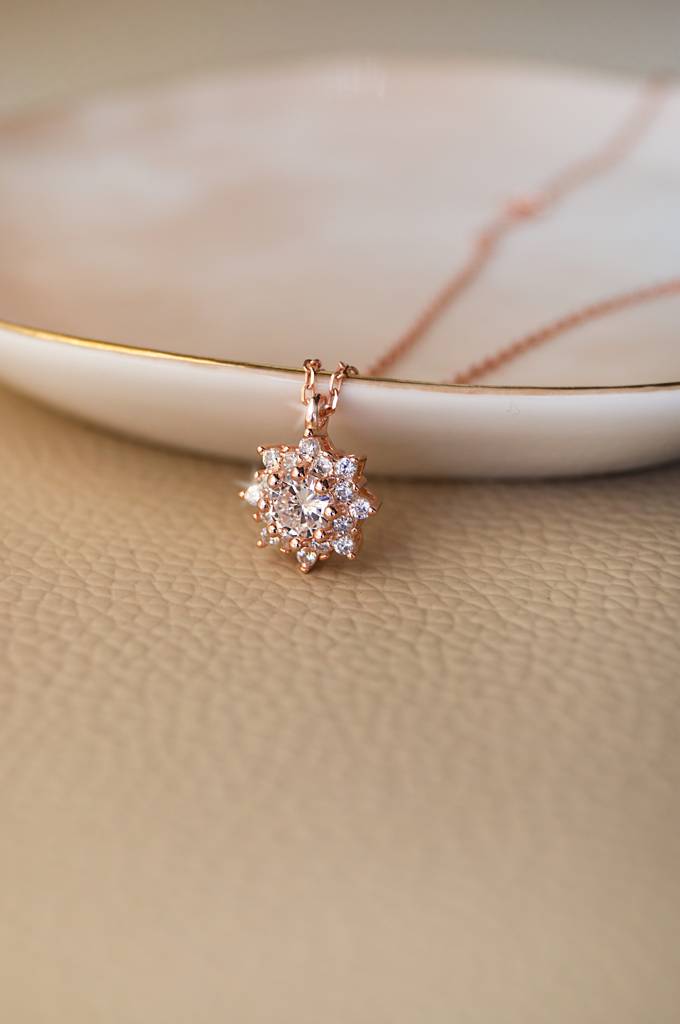 Floral Solitaire Rose Gold Plated Sterling Silver Pendant Set : MZRJPS308D615