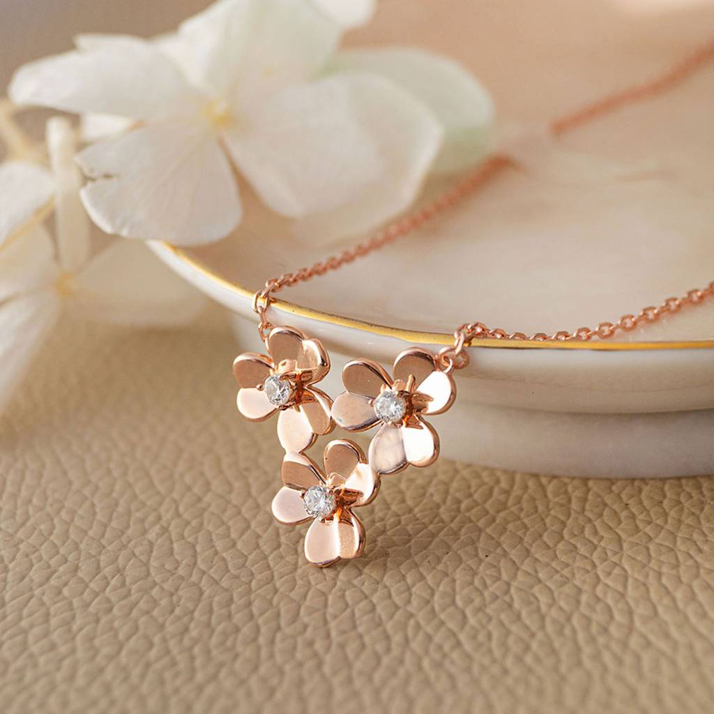 Mannash Three Pretty Flowers Rose Gold Plated Sterling Silver Chain Necklace : MZRNCP539D1272