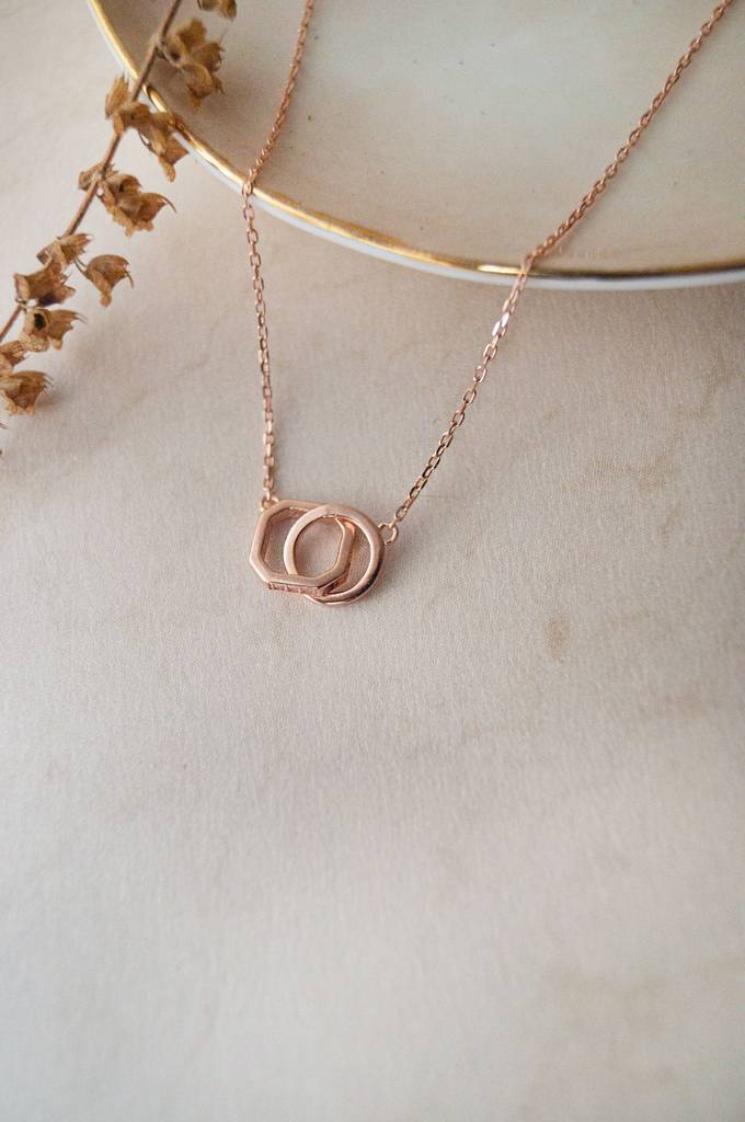 Mannash Interlinked With A Spark Rose Gold Plated Sterling Silver Chain Necklace : MZRNCP749D1746