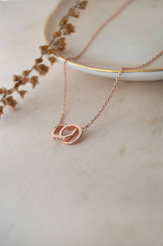 Mannash Interlinked With A Spark Rose Gold Plated Sterling Silver Chain Necklace : MZRNCP749D1746