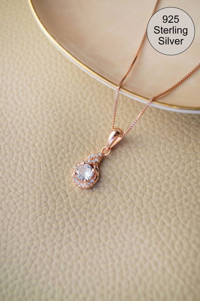 Mannash Stellar Solitaire Rose Gold Plated Sterling Silver Pendant With Chain : MZRPC452D1067