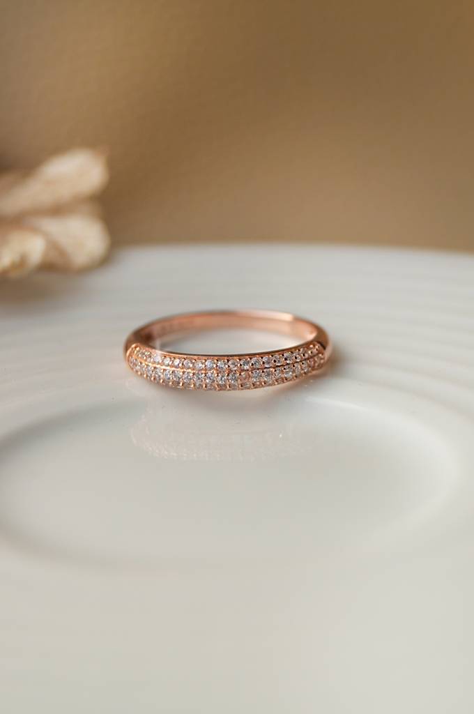 Sequence Studded Rose Gold Plated Sterling Silver Band : MZRRC323D678