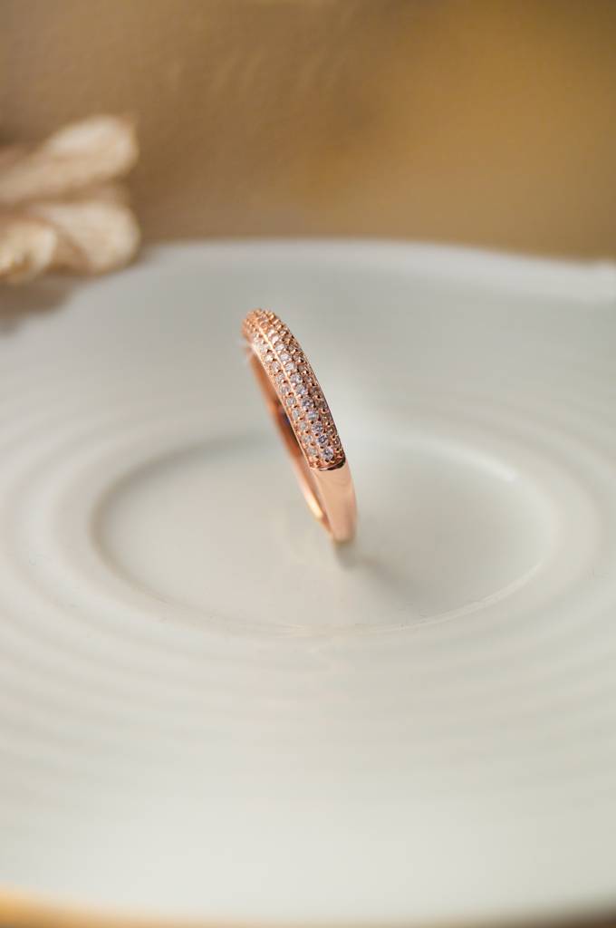 Sequence Studded Rose Gold Plated Sterling Silver Band : MZRRC323D678