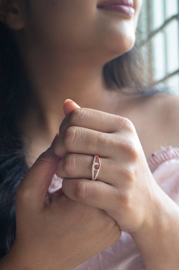 Linked With A Loop Rose Gold Plated Sterling Silver Ring : MZRRC378D832