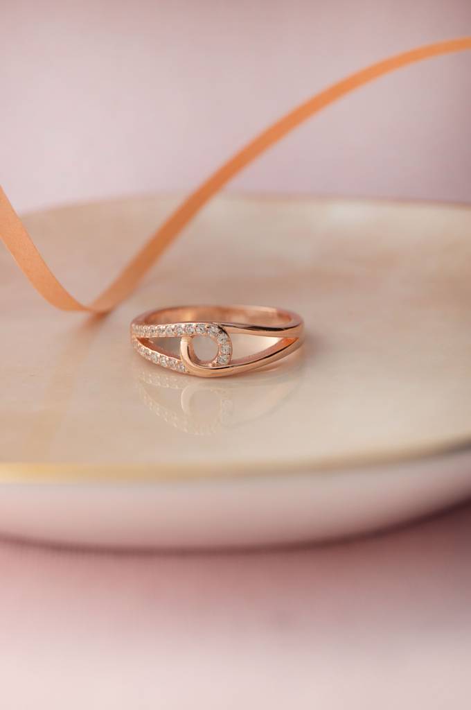 Linked With A Loop Rose Gold Plated Sterling Silver Ring : MZRRC378D832