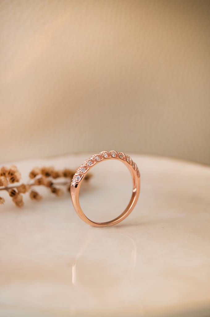Band With A Twisted Trail Rose Gold Plated Sterling Silver Ring : MZRRC527D1233