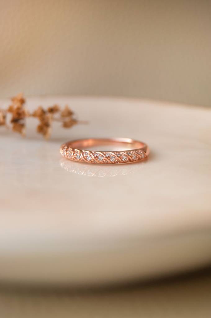 Band With A Twisted Trail Rose Gold Plated Sterling Silver Ring : MZRRC527D1233