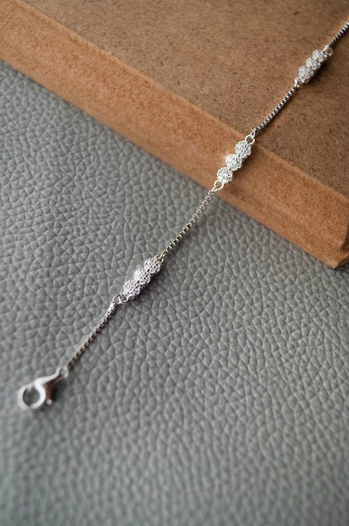 Sparkling Station Sterling Silver Chain Bracelet : MZSBC275D537