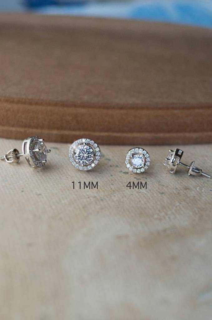 Mannash Halo Solitaire Sterling Silver Stud Earrings : MZSES267D526