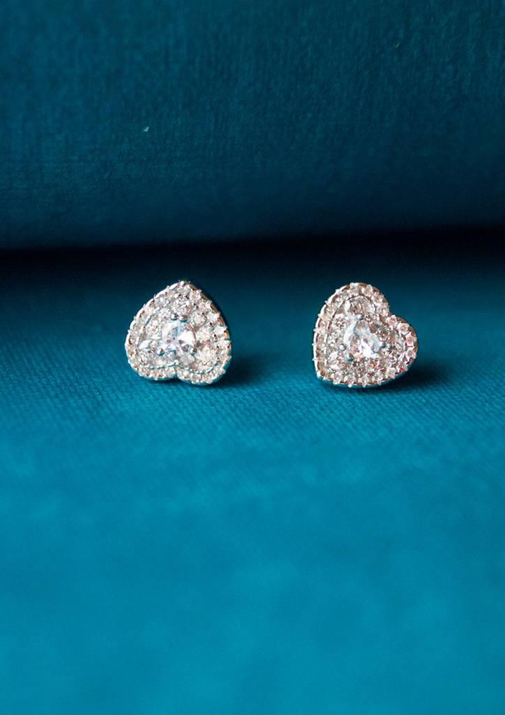 Heart To Heart Solitaire Sparkle Sterling Silver Stud Earrings : MZSES31D052