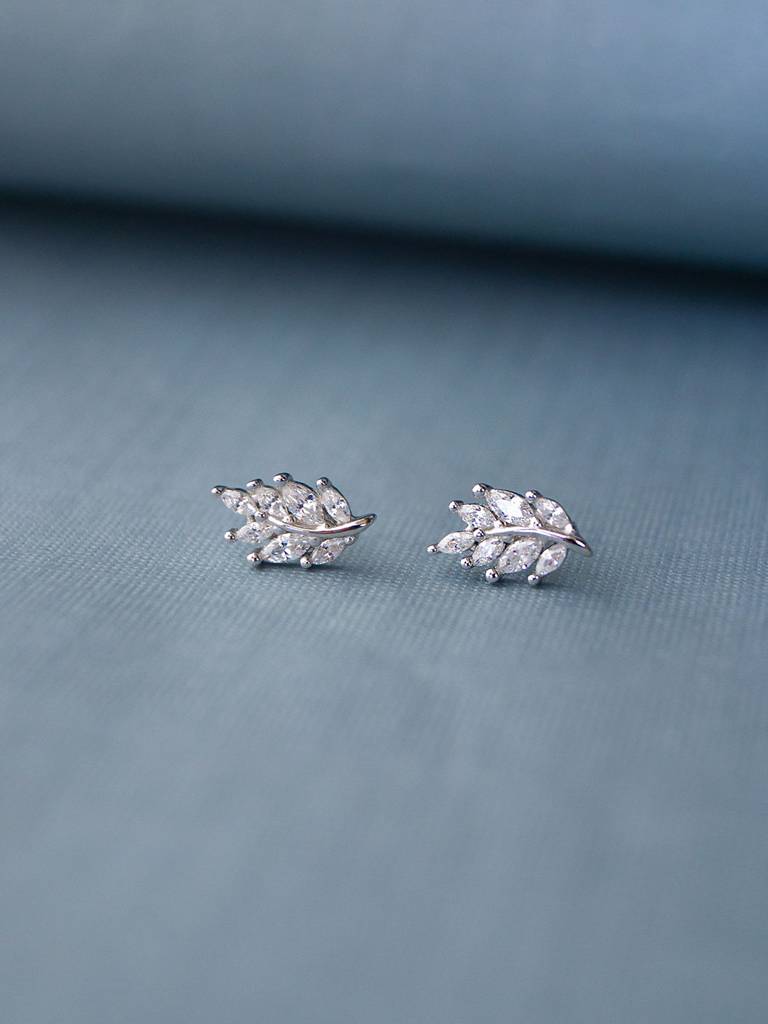 Leaf Trail Sterling Silver Earrings : MZSES348D765