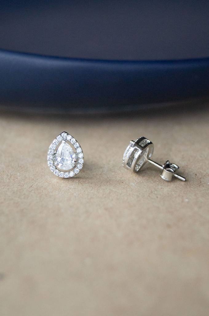 Mannash Halo Pear Solitaire Sterling Silver Stud Earrings : MZSES464D1107