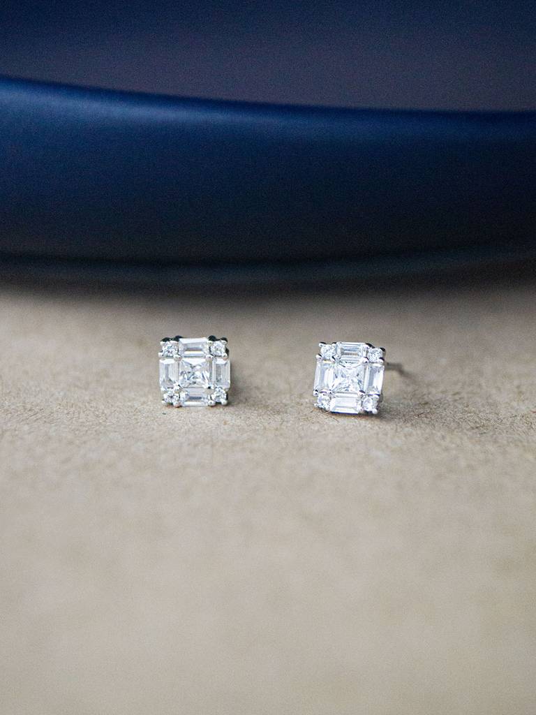 Mannash Glinting Square Sterling Silver Stud Earrings : MZSES473D1117