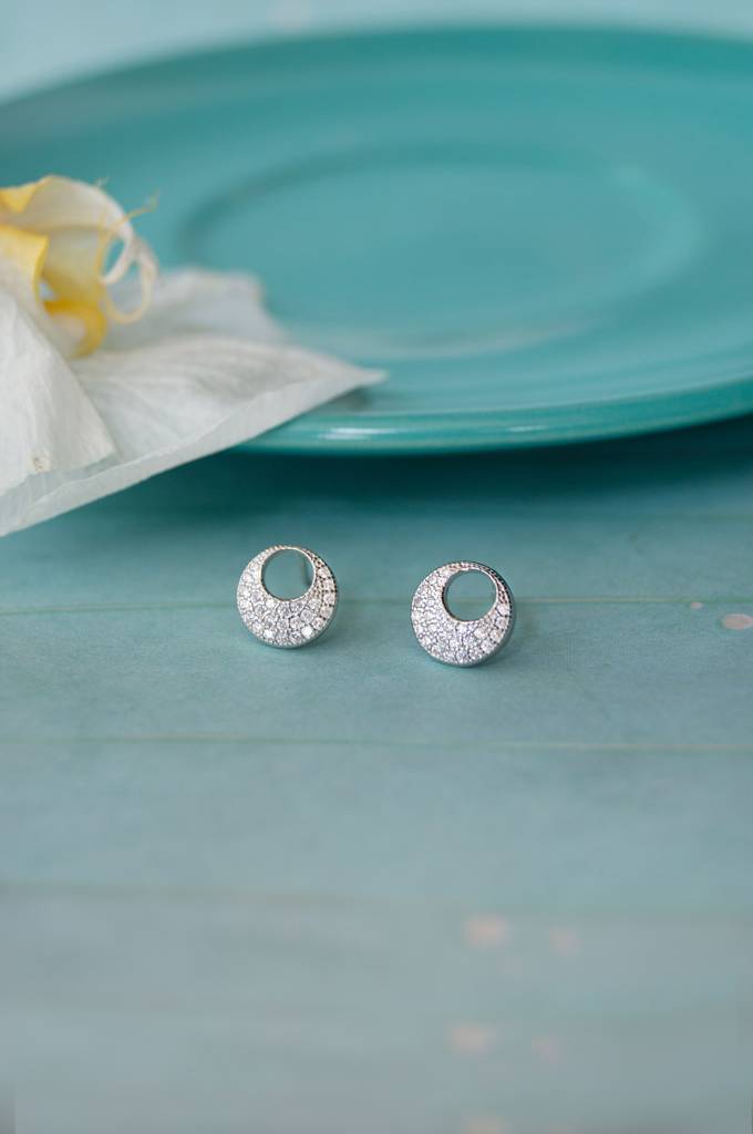 Little Circle Aura Sterling Silver Stud Earrings : MZSES542D1287