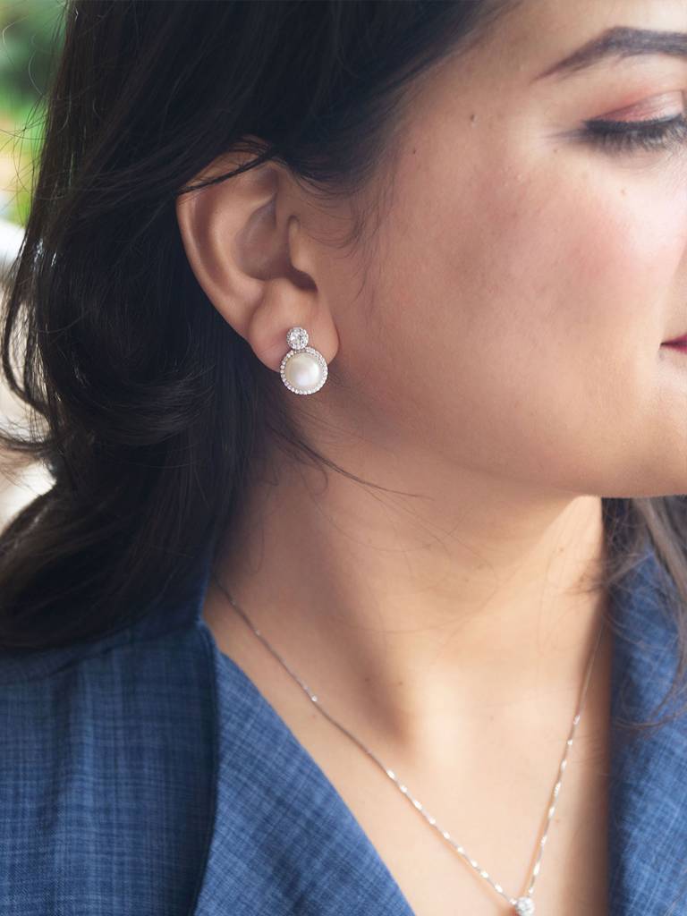 Pearl With A Bling Sterling Silver Stud Earrings : MZSES642D1512