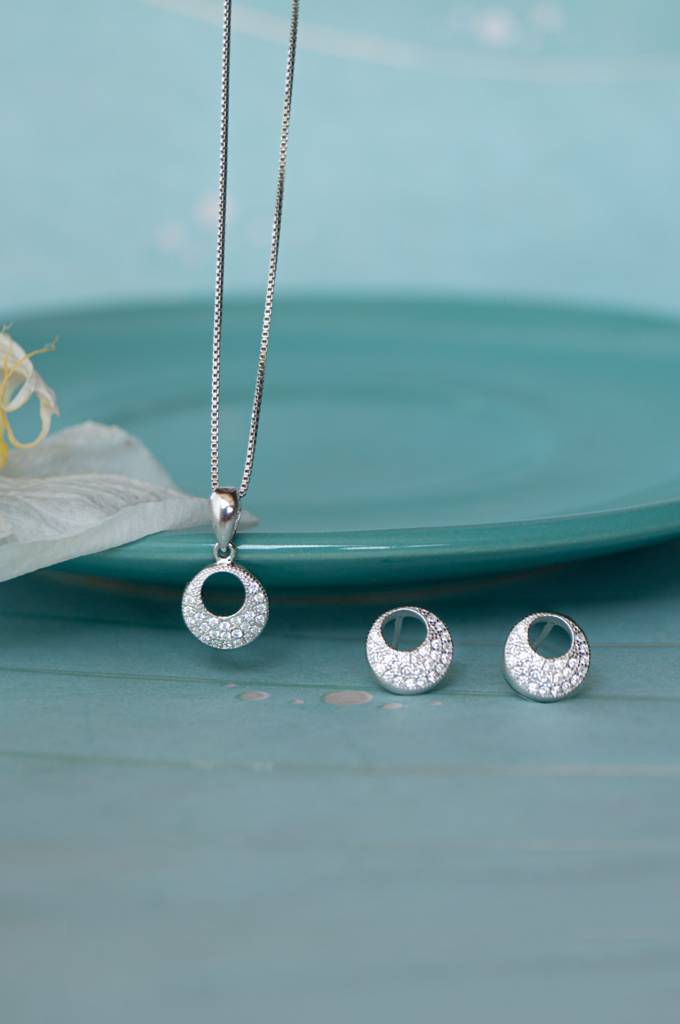 Little Circle Aura Sterling Silver Pendant Set With Chain : MZSJPSC542D1289