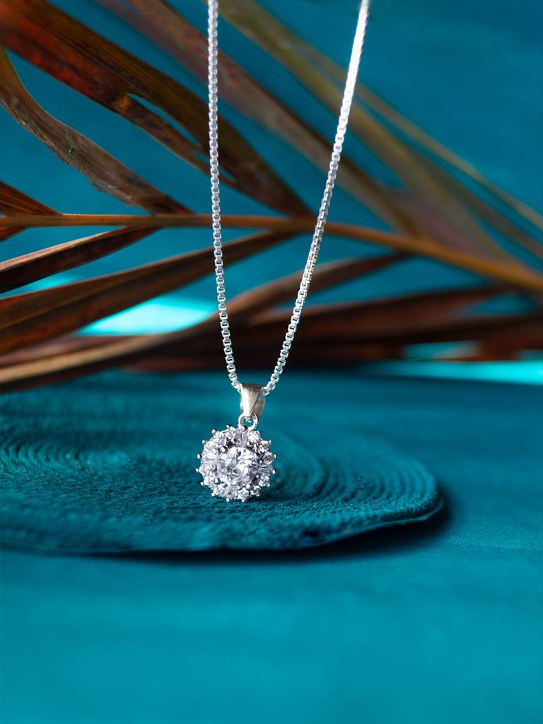 Mannash Born To Shine Solitaire 925 Sterling Silver Pendant With Chain