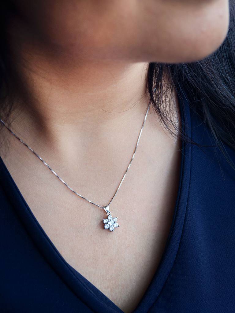 Mannash Floral Cluster Rose Gold Plated Sterling Silver Pendant With Chain : MZSPC297D623