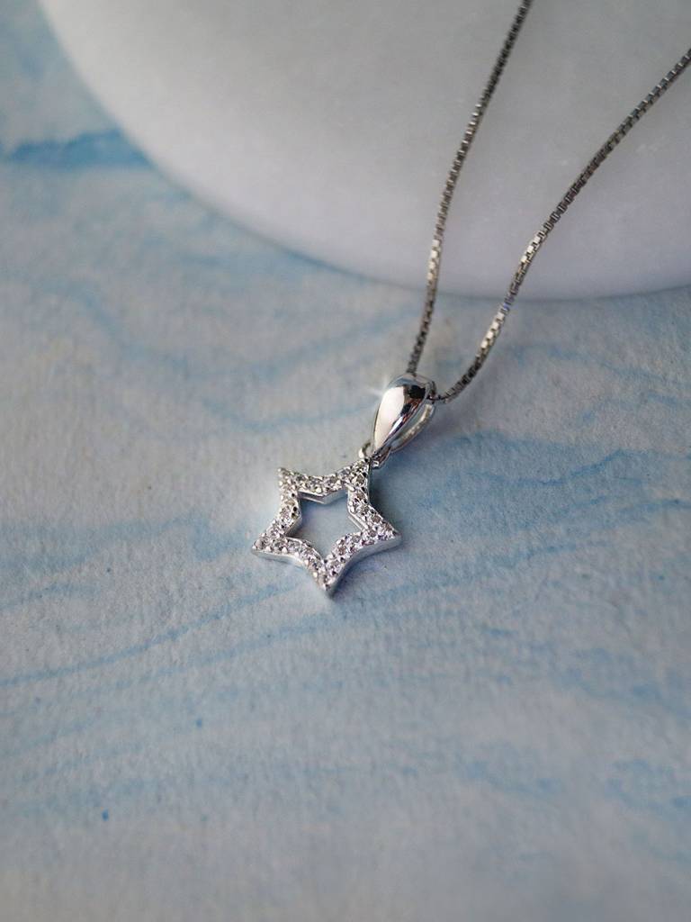Halo Star Sterling Silver Pendant With Chain