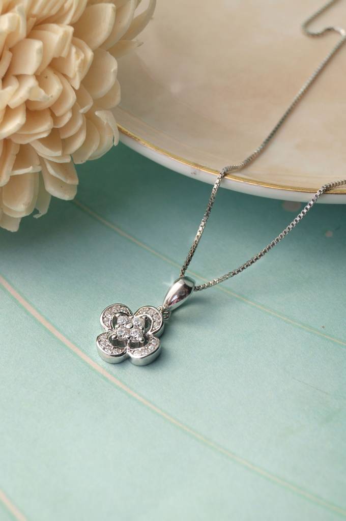 Mannash Lucky Clove Flower Sterling Silver Pendant : MZSPC427D986