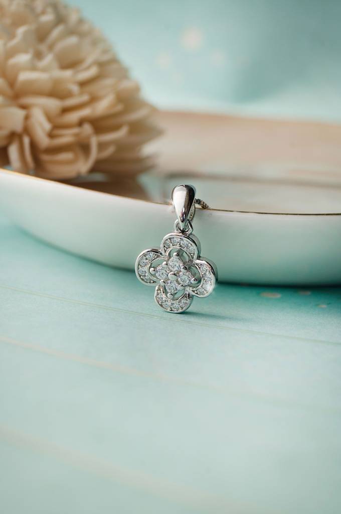 Mannash Lucky Clove Flower Sterling Silver Pendant : MZSPC427D986