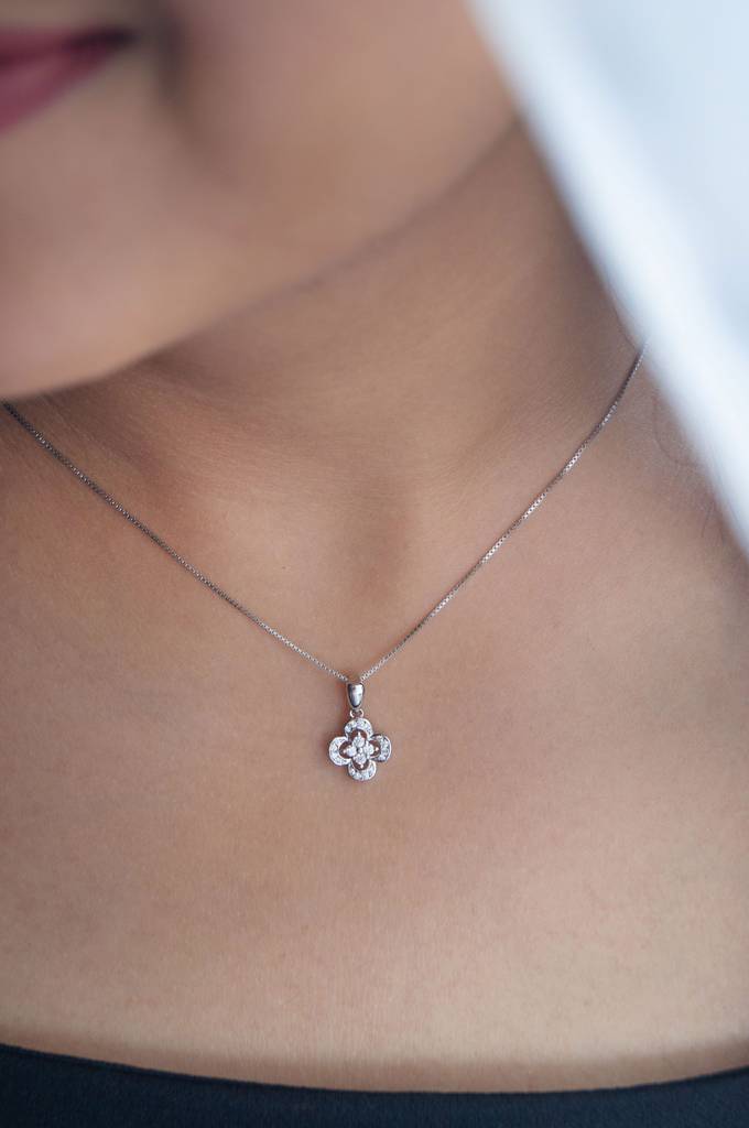 Mannash Lucky Clove Flower Sterling Silver Pendant : MZSPC427D986