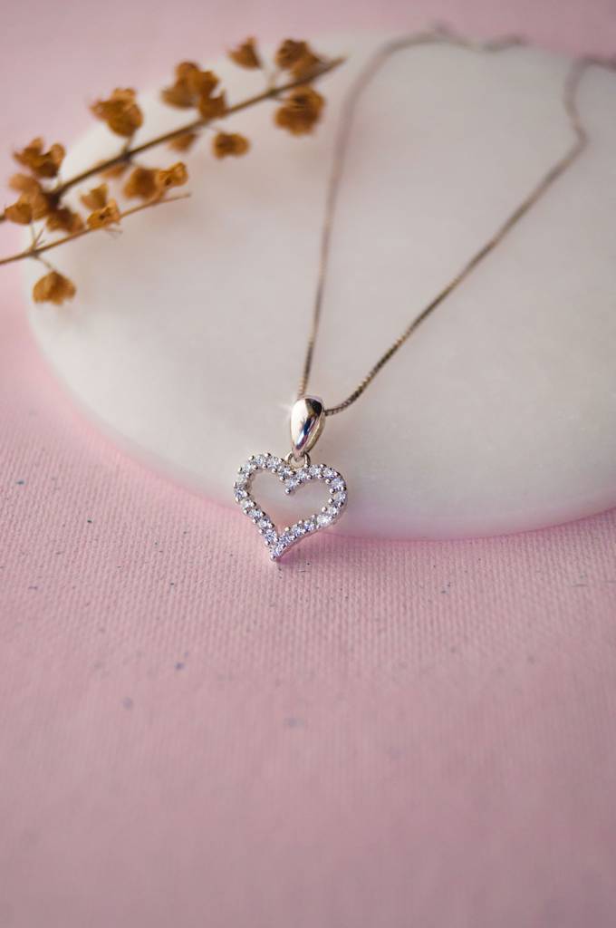 Tiny Heart Sterling Silver Pendant With Chain : MZSPC430D992