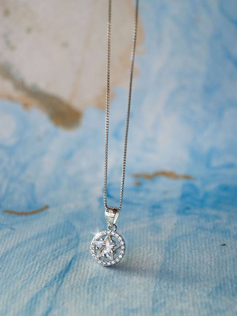 Mannash Glowing Star 925 Sterling Silver Pendant With Chain