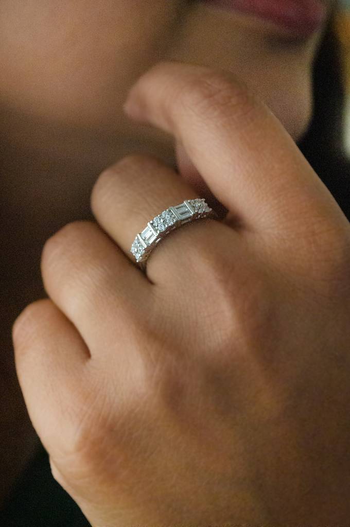 Bold And Beautiful Sterling Silver Band Ring : MZSRB325D693