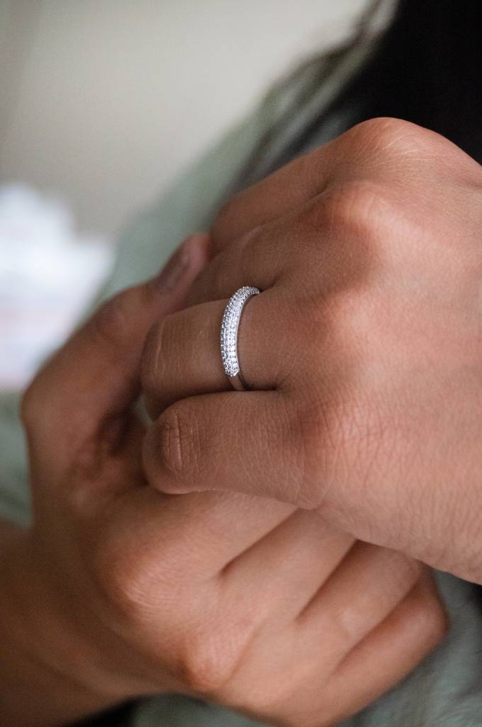 Sequence Studded Sterling Silver Band : MZSRC323D682