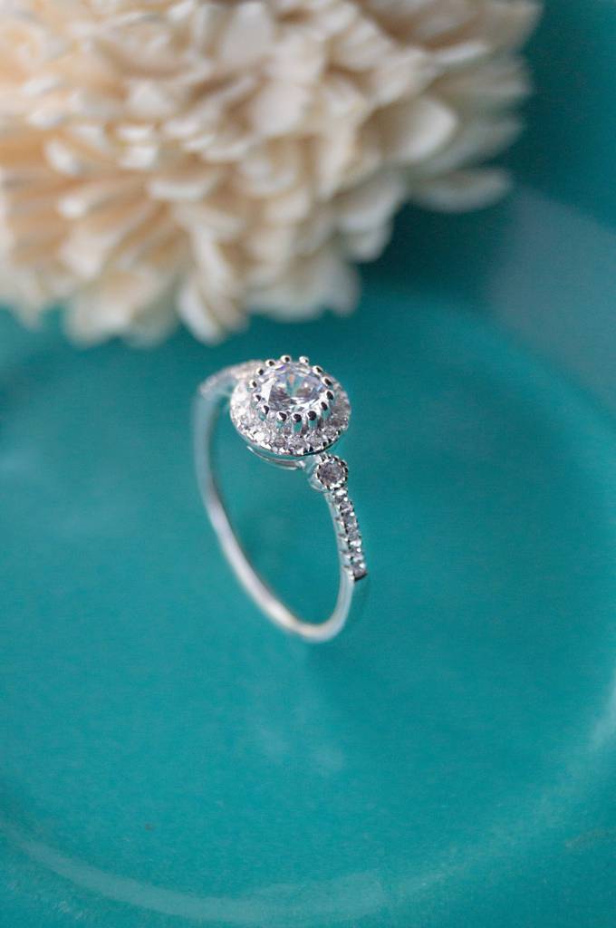 Holding It For You Solitaire Sterling Silver Ring : MZSRC324D687