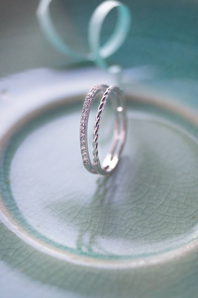 Sleek And Twisty Rose Gold Plated Sterling Silver Ring : MZSRC329D717