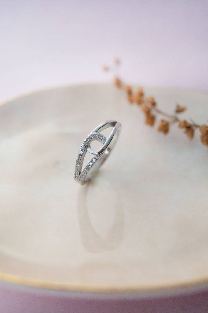 Linked With A Loop Sterling Silver Ring : MZSRC378D835