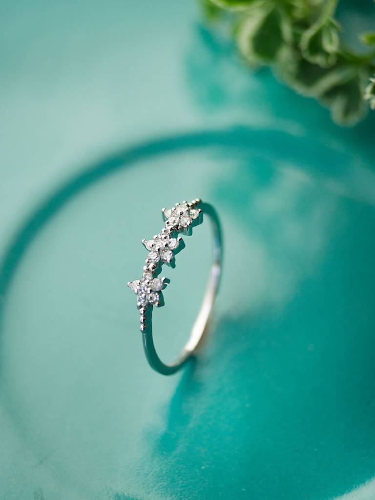 Triple Flower Sterling Silver Delicate Ring : MZSRC589D1391