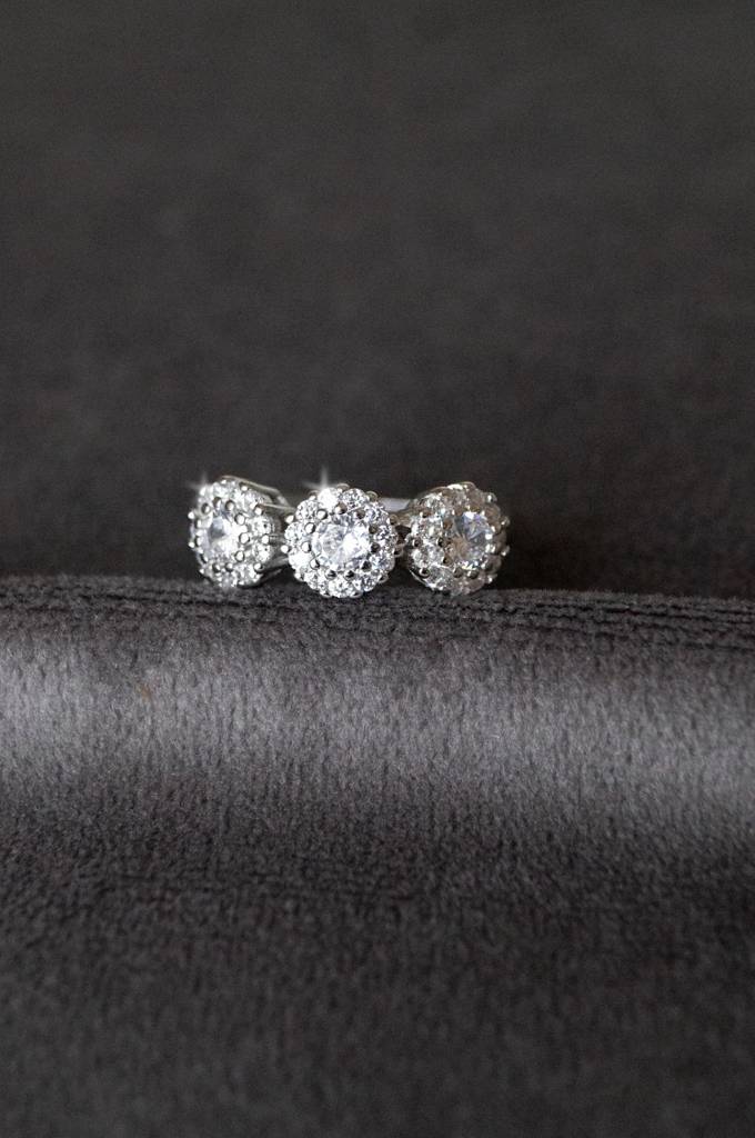 Dazzling Trio - Solitaire Statement Sterling Silver Ring : MZSRT199D410