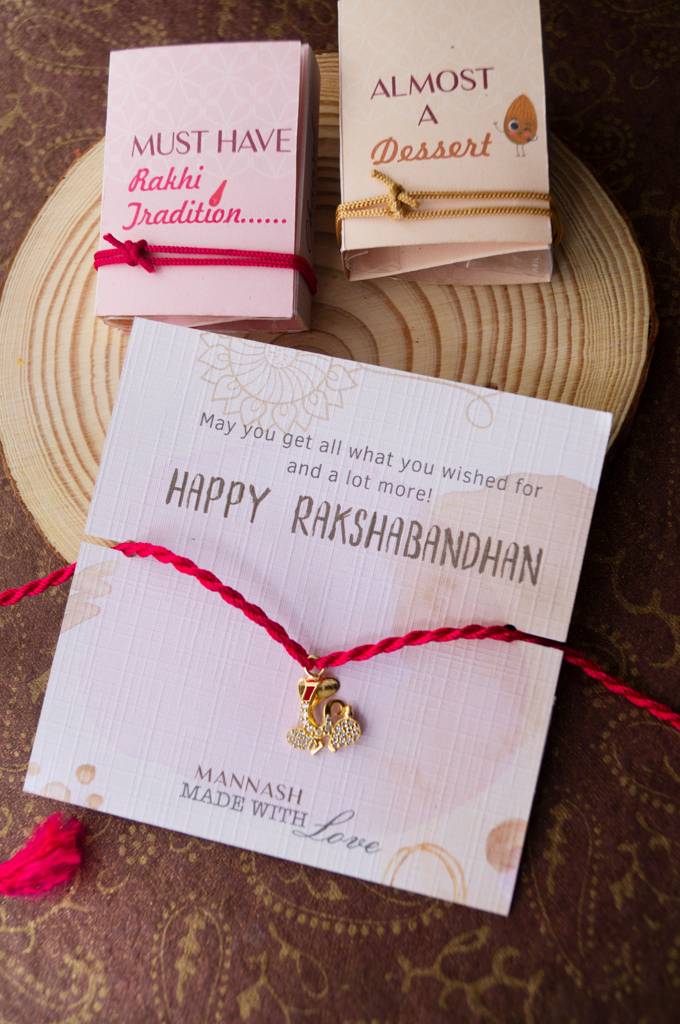 Mannash Divine Ganesha Gold Plated Sterling Silver Charm Rakhi : MZYCR672D1616