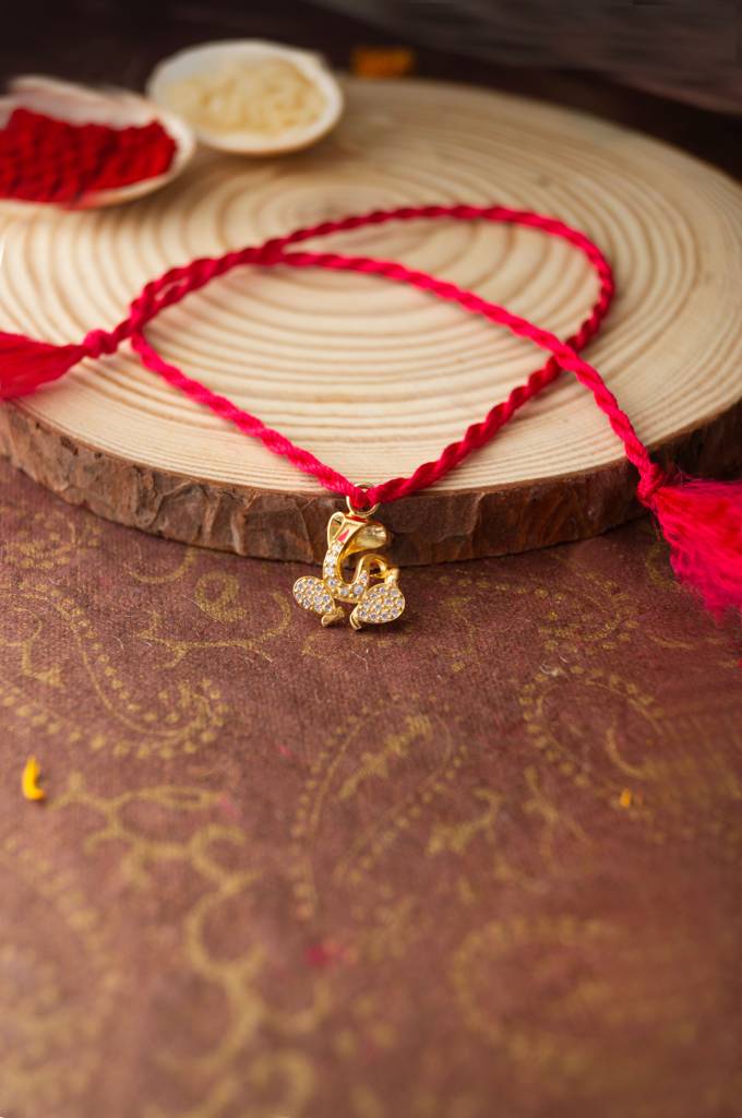 Mannash Divine Ganesha Gold Plated Sterling Silver Charm Rakhi : MZYCR672D1616