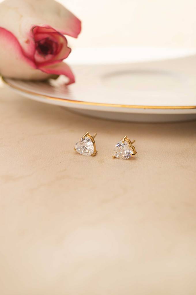 Lovable Heart Solitaire Gold Plated Sterling Silver Stud Earrings : MZYES592D2213