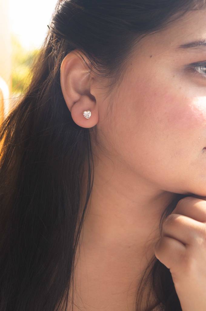 Lovable Heart Solitaire Gold Plated Sterling Silver Stud Earrings : MZYES592D2213