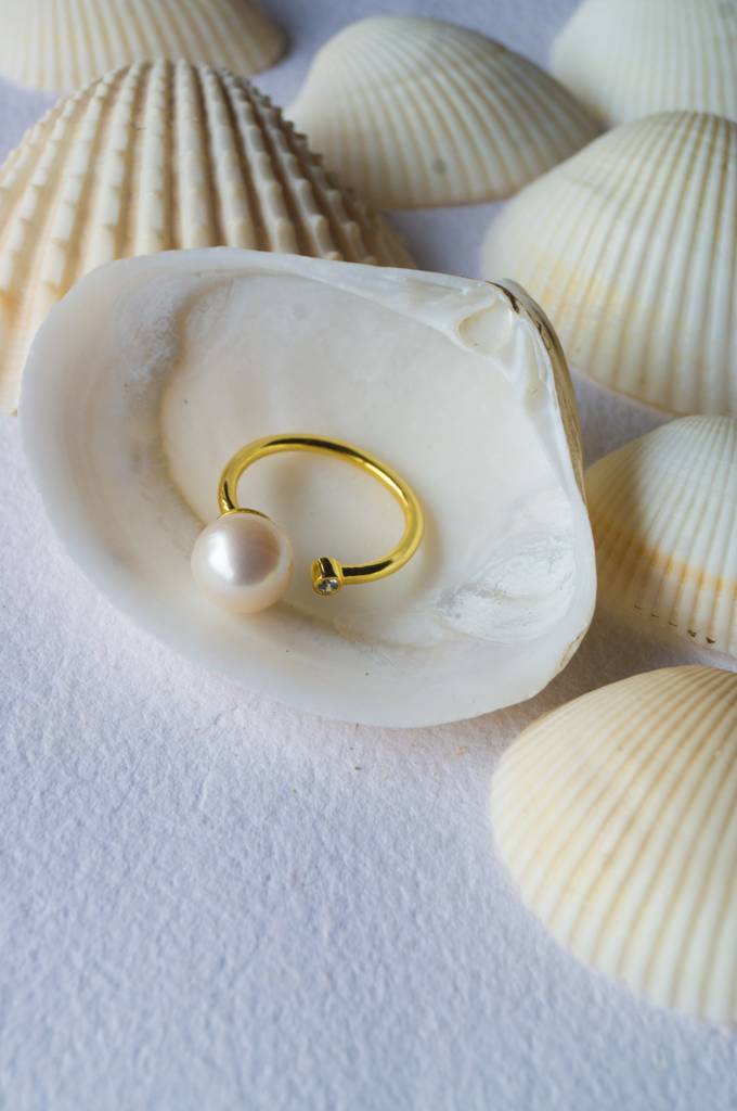 Classic Pearl Blush Gold Plated Sterling Silver Ring : MZYRC102D2021