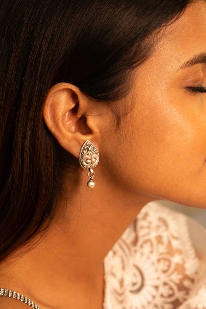 Mizoya Dual Peacock Ball Drop Earring : SE104251