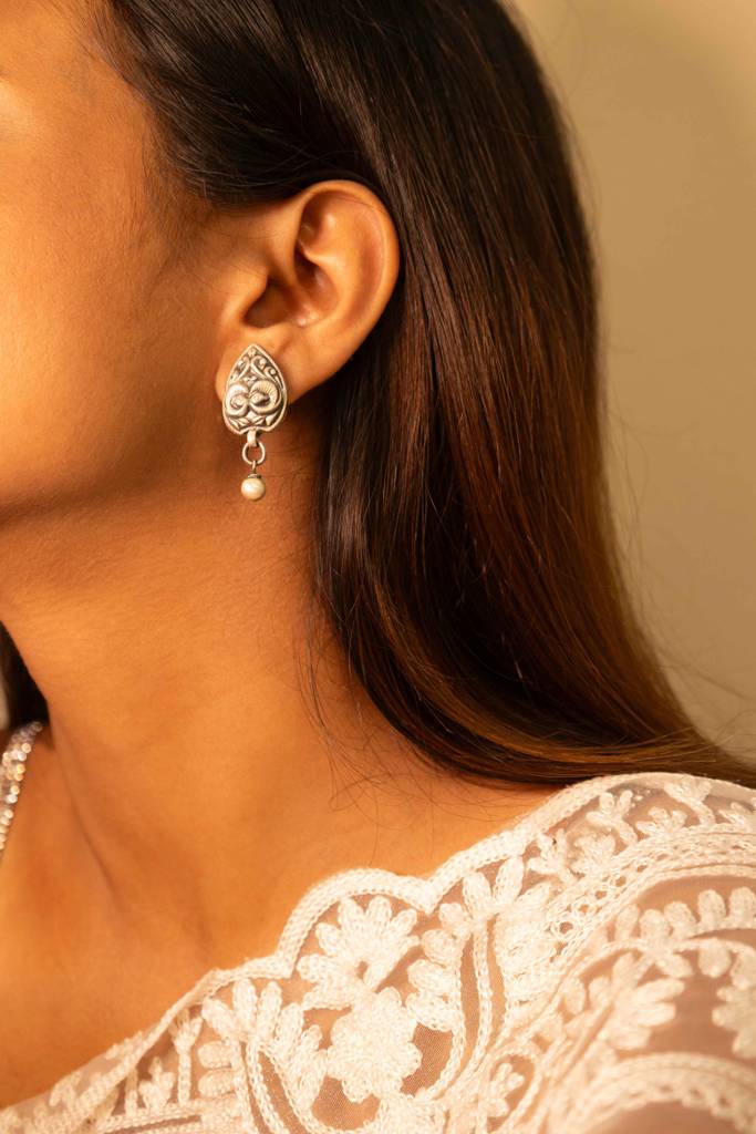 Mizoya Dual Peacock Ball Drop Earring : SE104251